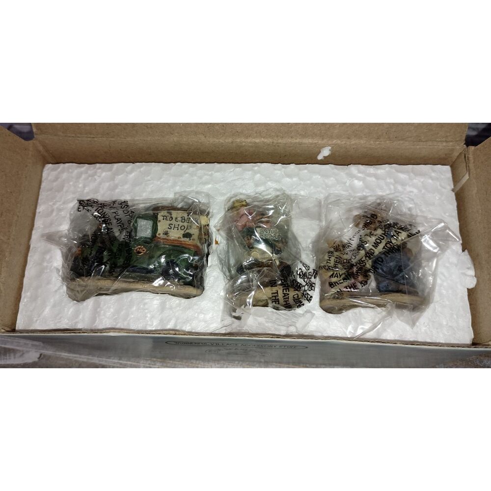 Boyds Barely Built Villages Ted E Bear Shop Figurines w Box Style 19501-1 (NIB)